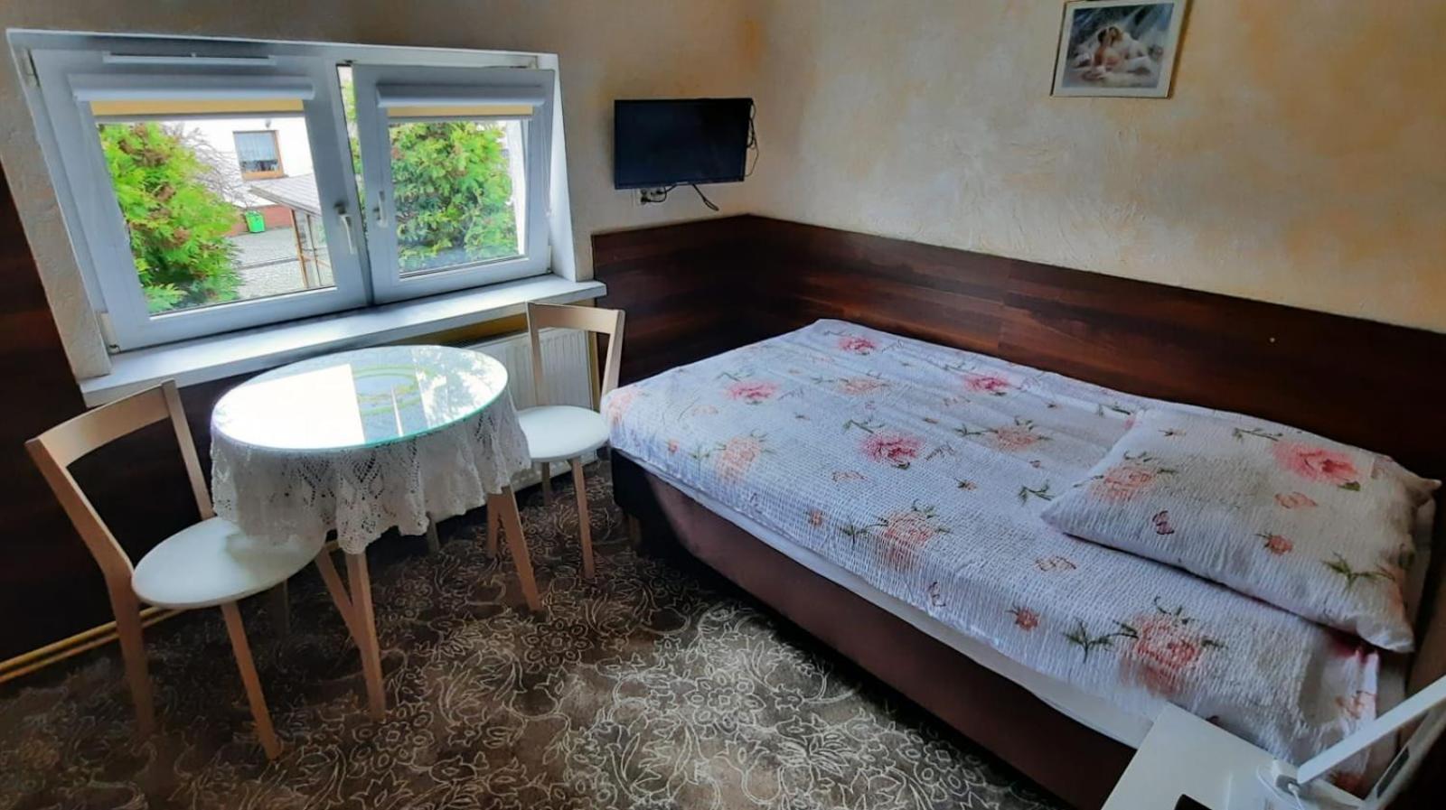Noclegi Ruda Slaska Buitenkant foto